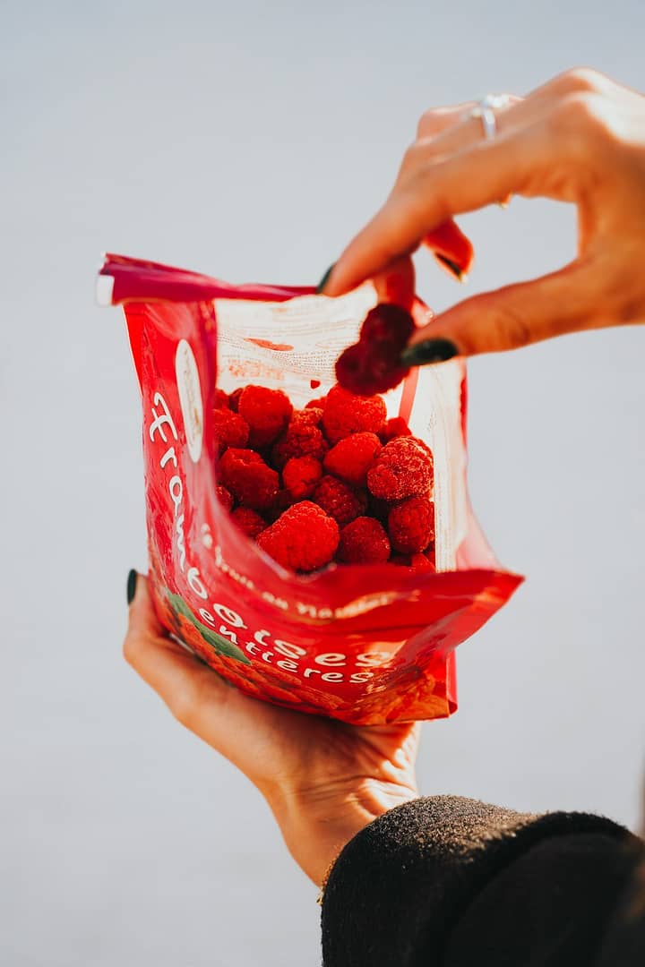 sachet de framboises entières surgelées